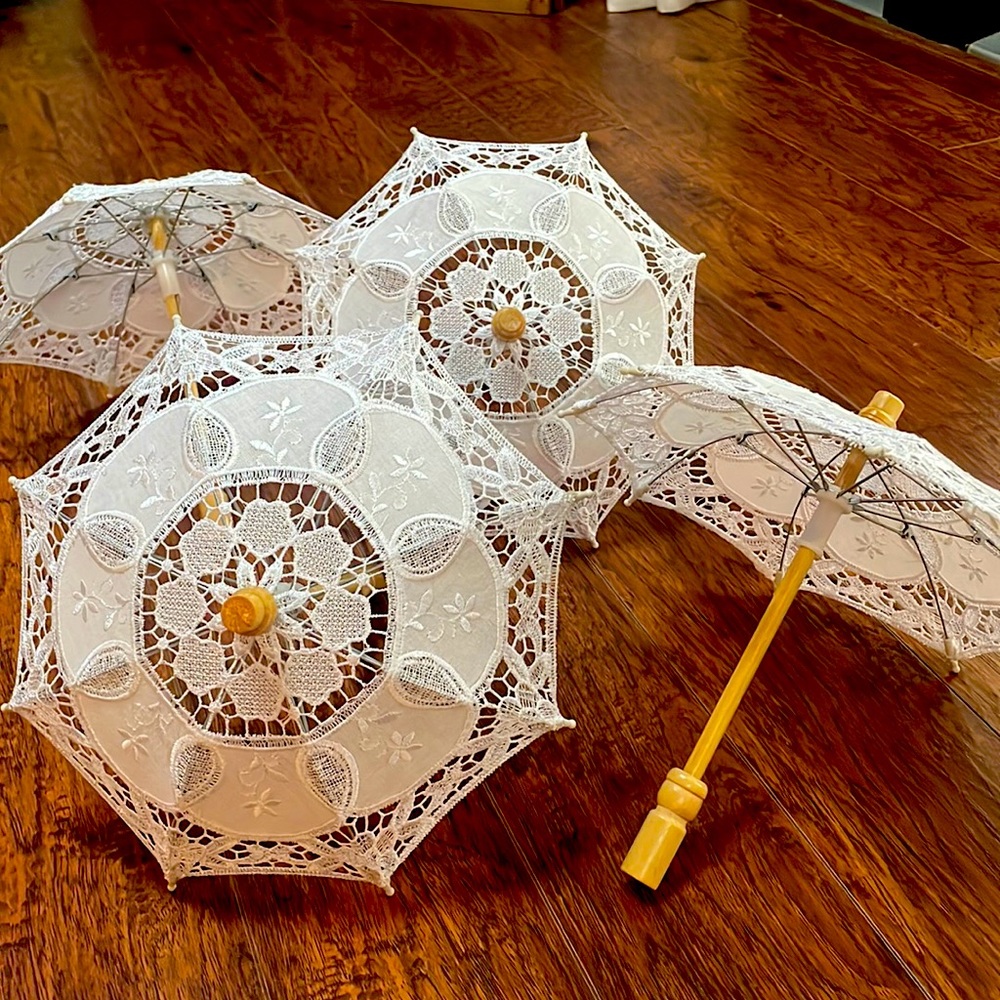 13 Mini Parasol Battenberg crocheted umbrellas  11” - Decorations/Props wedding